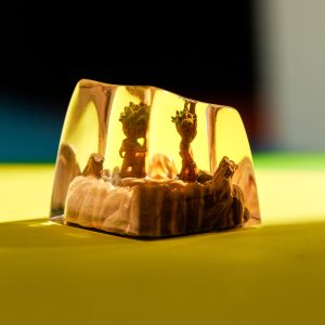 1240112210keycap 1